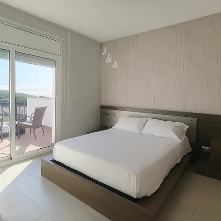 Pura Vida * Lloret de Mar